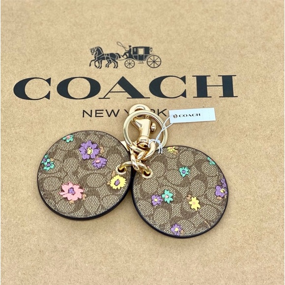 Coach Mirror Key Holder Bag Charm In Signature Canvas With Spaced Floral Print - Picture 6 of 7